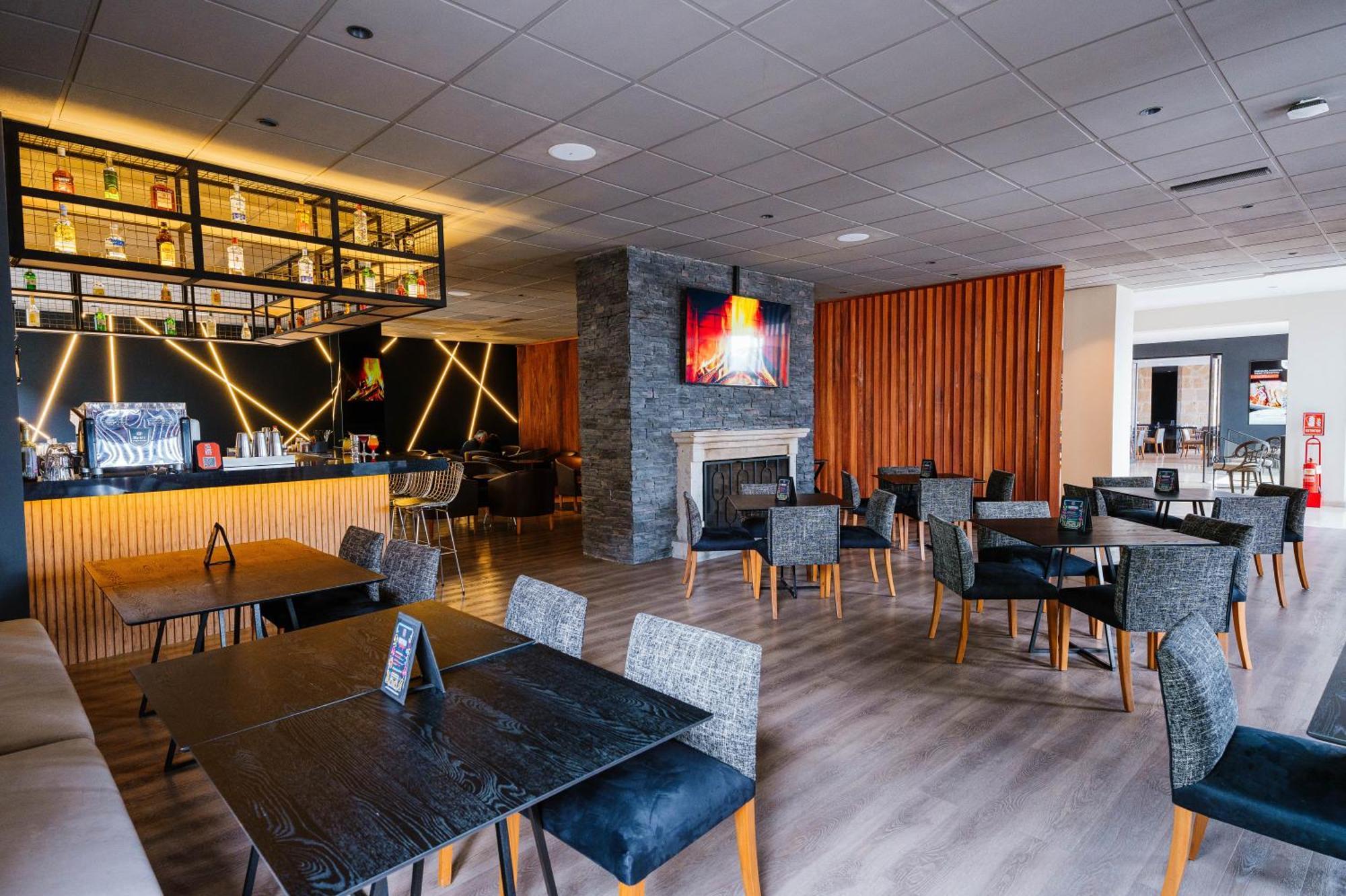 Wyndham Costa Del Sol Cajamarca Hotel ภายนอก รูปภาพ
